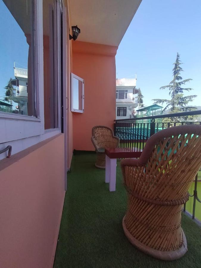 Deluxe Homestay Apartments With Kitchen In Shimla Eksteriør bilde