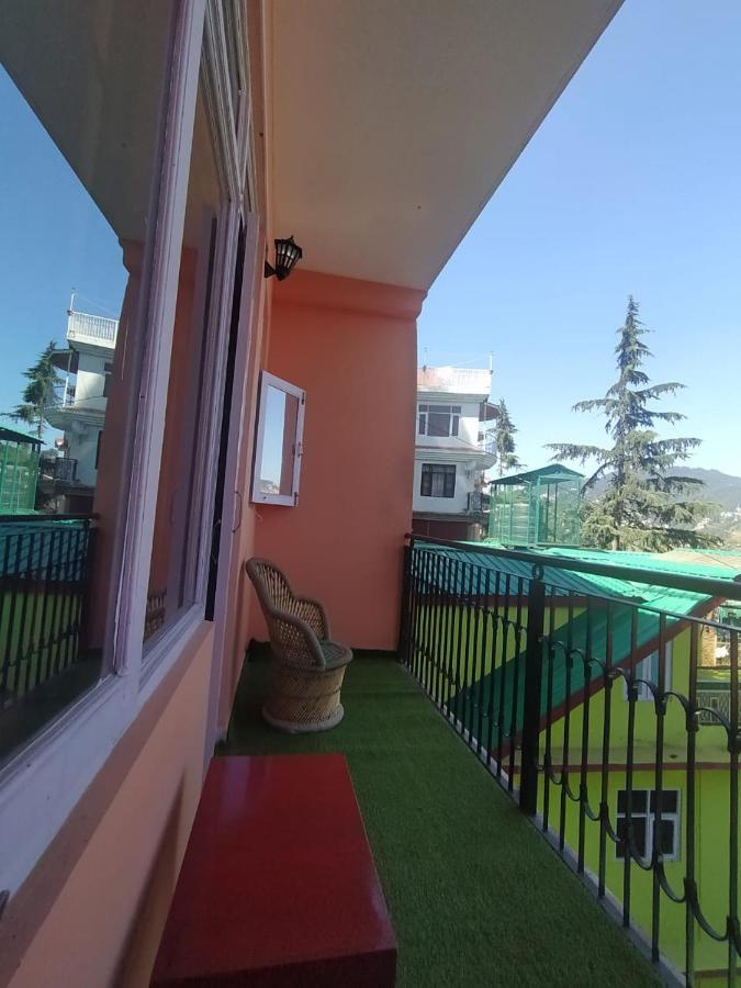Deluxe Homestay Apartments With Kitchen In Shimla Eksteriør bilde
